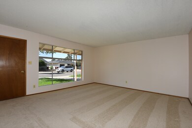 Living/Dining area