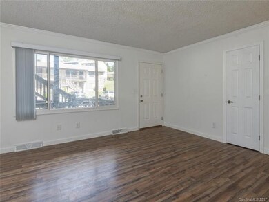 55 Dawnwood Cir unit 55, Asheville, NC 28803 - photo 6