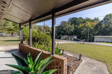 111 Robinhood Dr, Woodstock, GA 30188 - photo 5