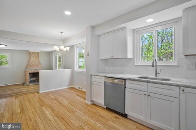 13402 Colwyn Rd, Fort Washington, MD 20744 - photo 7