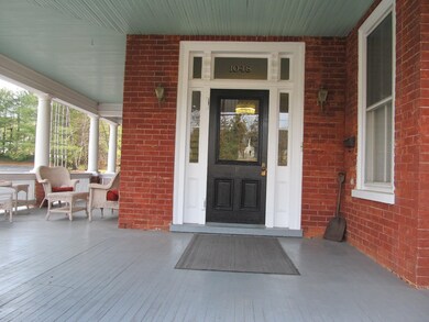 1048 W Beverley St, Staunton, VA 24401 - photo 5