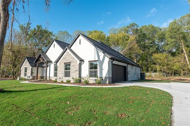 212 Clayton Crossing, Springtown, TX 76082 - photo 3