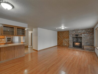 Living Room/Dining Room