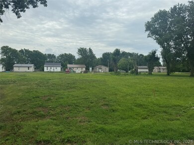 6 N Williams St, Westville, OK 74965 - photo 4