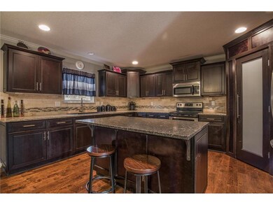Inland with space for bar stools