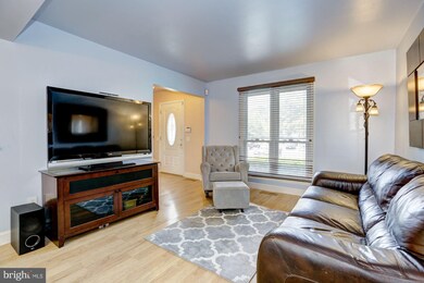 18109 Kitchen House Ct, Germantown, MD 20874 - photo 3