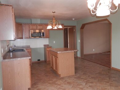 107 Spruce Park Dr, Potosi, WI 53820 - photo 5