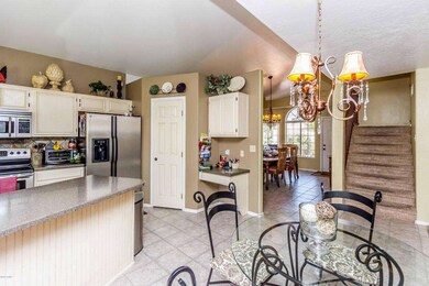 418_N._Cobblestone_St.AZ-9