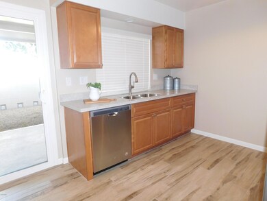 13814 N Garden Court Dr, Sun City, AZ 85351 - photo 3