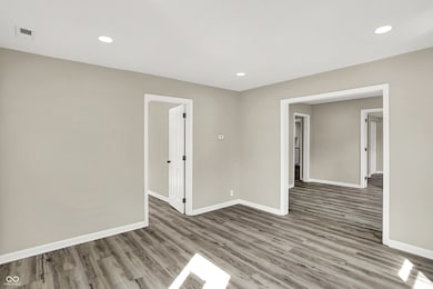 2210 S Penn St, Muncie, IN 47302 - photo 6