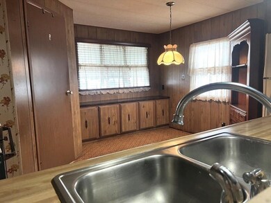 56 Warfield Dr, Westfield, MA 01085 - photo 6