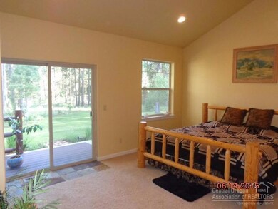 unlisted-address, Bend, OR 97707 - photo 7