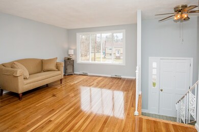 21 Susan Ave, Burlington, MA 01803 - photo 2