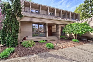881 Gatehouse Lane