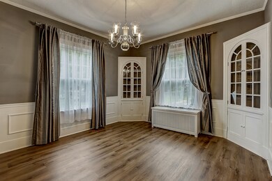 323 N Jefferson St, Batavia, IL 60510 - photo 7