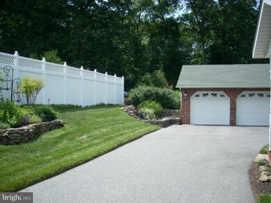 5262 Freter Rd, Sykesville, MD 21784 - photo 7