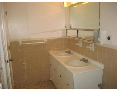 26 Chestnut St unit 16, Wakefield, MA 01880 - photo 3