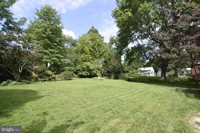 609 Abbott Ln, Falls Church, VA 22046 - photo 3