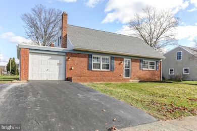 233 Cardinal Rd, Lititz, PA 17543 - photo 3