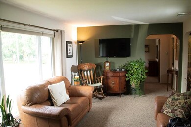 3223 Byrd Ave, Allentown, PA 18103 - photo 2