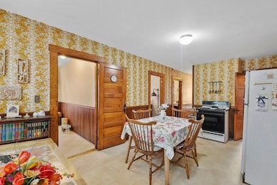 144 A St, Lowell, MA 01851 - photo 5