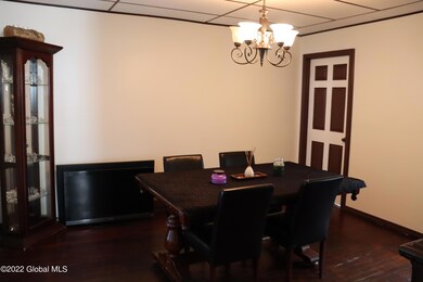 2826 Broadway, Schenectady, NY 12306 - photo 5