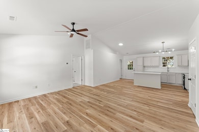 159 Falcon Ridge Dr, Boiling Springs, SC 29316 - photo 5