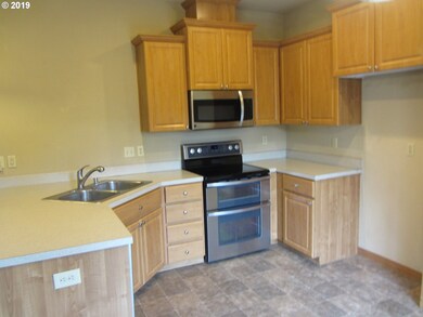 13907 NE 64th Cir, Vancouver, WA 98682 - photo 4