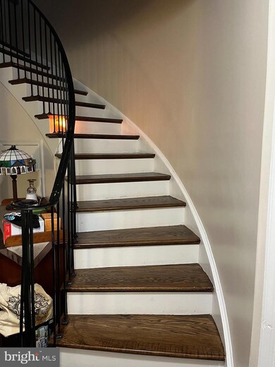 5920 Kingsford Rd unit 357, Springfield, VA 22152 - photo 2