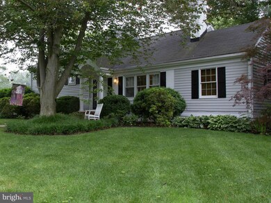 8514 Doter Dr, Alexandria, VA 22308 - photo 3