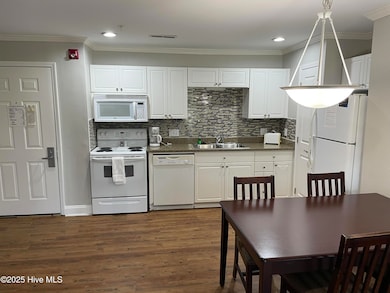 520 Little River Farm Blvd unit C100, Carthage, NC 28327 - photo 5