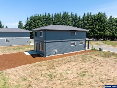 375 Sunday Dr, Creswell, OR 97426 - photo 6