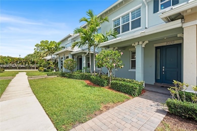 1030 Eucalyptus Dr unit 2, Hollywood, FL 33021 - photo 2