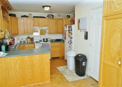 5 Latham St unit 6, South Portland, ME 04106 - photo 3