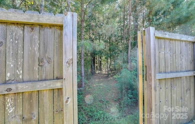 411 Stonefield Cir, Moncks Corner, SC 29461 - photo 7