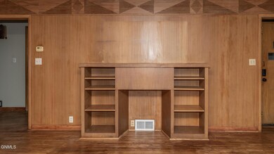 1025 N 4th St, Bismarck, ND 58501 - photo 3