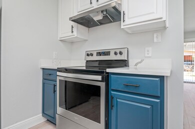 12-web-or-mls-54 W Audrey Dr NW-22