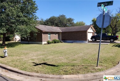 2018 Castle Gate Cir, San Marcos, TX 78666 - photo 2