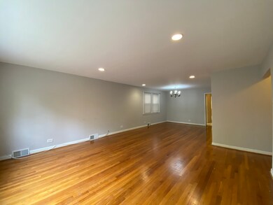 6254 N Washtenaw Ave unit 1, Chicago, IL 60659 - photo 4