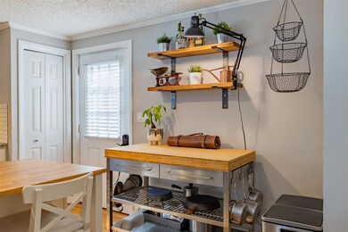 141 Dawn Dr unit B, White River Junction, VT 05001 - photo 7