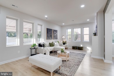 3501 Lynchester Rd, Baltimore, MD 21215 - photo 6