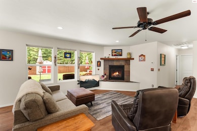 1105 Honeysuckle Ave, Sandpoint, ID 83864 - photo 6