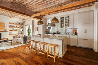 131 Perry St unit 3B, New York, NY 10014 - photo 3