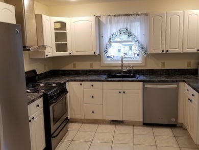 18 Goethe St, West Roxbury, MA 02132 - photo 2