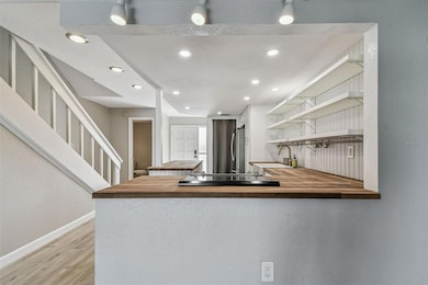 433 Paula Dr S unit 43, Dunedin, FL 34698 - photo 6