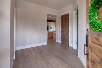 19290 Eaton Ln, Bend, OR 97702 - photo 3