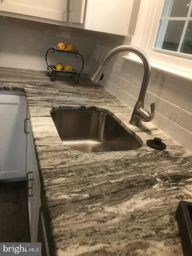 710 W Birchtree Ln, Claymont, DE 19703 - photo 7