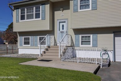 313 Toby Ct, Toms River, NJ 08755 - photo 6