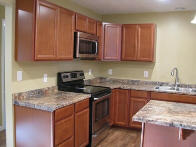 4960 Lyle More Frigidaire appliances