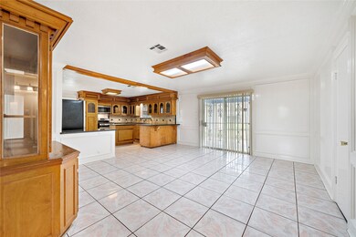 3075 Charter Oaks Dr, Houston, TX 77093 - photo 3